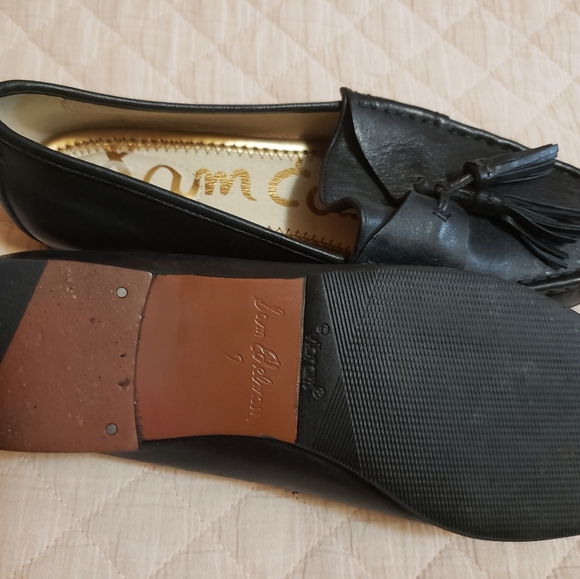 Shoes - Picture 2 of 4